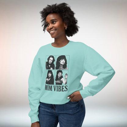 Mom Vibes Crewneck Sweatshirt - Lightweight Unisex Sweater for Casual Wear, Perfect Gift for Mother's Day, Birthdays, Everyday [...]