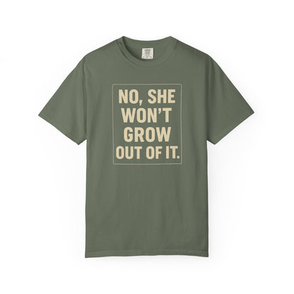 Unisex Humorous She Won’t Grow Out Of It T-shirt, Casual Wear, Birthday Gift, Everyday Comfort, Fun Statement Tee, Autism Parents
